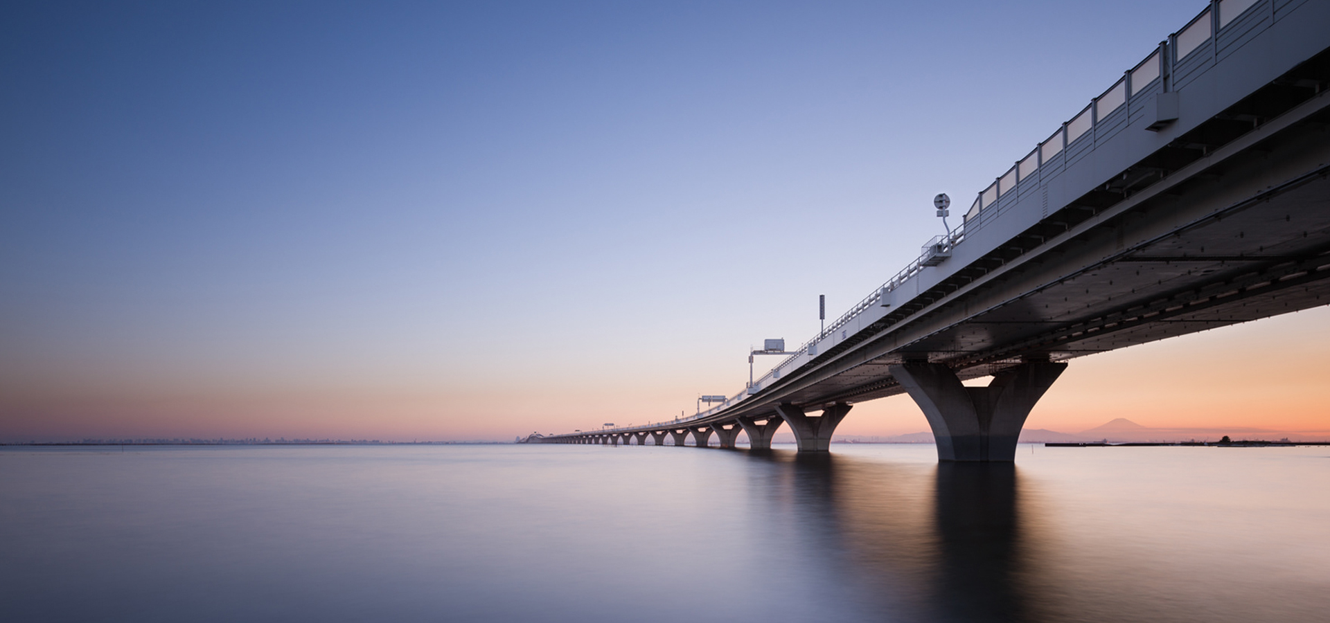 15年聚焦谋划者的<br>
作育和生长 